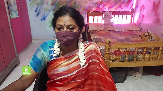 Snapshot of Novapol chatting on 09-24-25, 12:44 Novapol online show from 09-24-25, 12:44