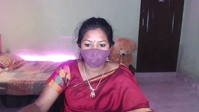 Snapshot of Novapol chatting on 05-21-26, 01:41 Novapol online show from 05-21-26, 01:41