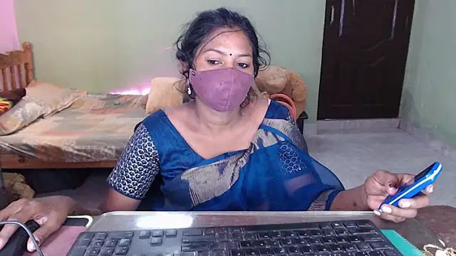 Snapshot of Novapol chatting on 04-30-26, 01:51 Novapol online show from 04-30-26, 01:51