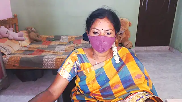 Snapshot of Novapol chatting on 02-05-26, 01:40 Novapol online show from 02-05-26, 01:40