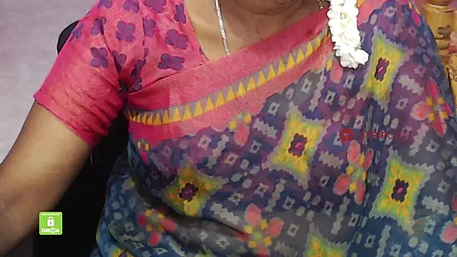 Snapshot of Novapol chatting on 10-07-25, 05:47 Novapol online show from 10-07-25, 05:47