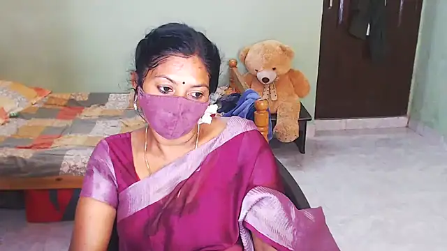 Snapshot of Novapol chatting on 02-14-26, 02:06 Novapol online show from 02-14-26, 02:06