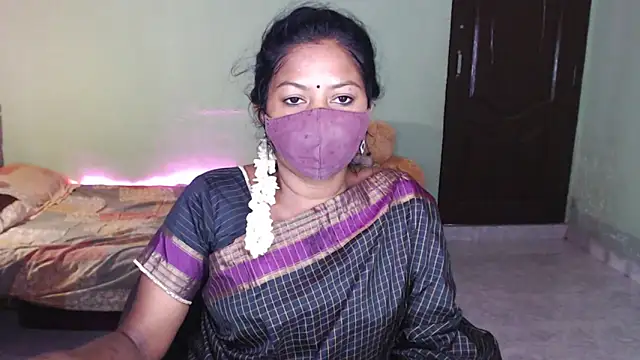 Snapshot of Novapol chatting on 05-26-26, 05:55 Novapol online show from 05-26-26, 05:55