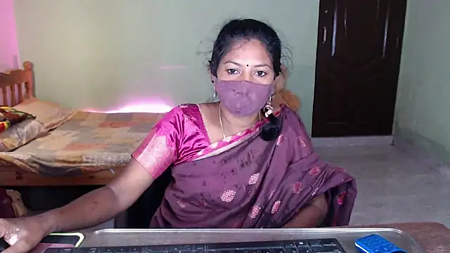 Snapshot of Novapol chatting on 04-25-26, 12:41 Novapol online show from 04-25-26, 12:41
