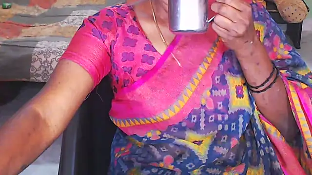 Snapshot of Novapol chatting on 02-07-26, 06:05 Novapol online show from 02-07-26, 06:05