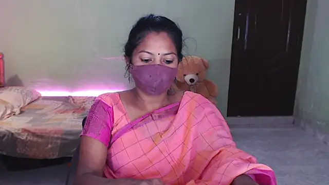 Snapshot of Novapol chatting on 05-23-26, 12:37 Novapol online show from 05-23-26, 12:37