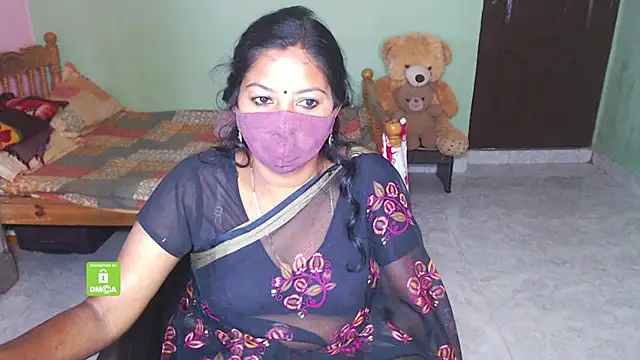 Snapshot of Novapol chatting on 12-18-25, 05:45 Novapol online show from 12-18-25, 05:45