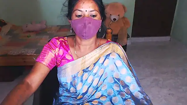 Snapshot of Novapol chatting on 02-23-26, 01:23 Novapol online show from 02-23-26, 01:23