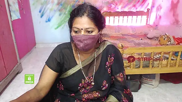 Snapshot of Novapol chatting on 09-25-25, 03:56 Novapol online show from 09-25-25, 03:56