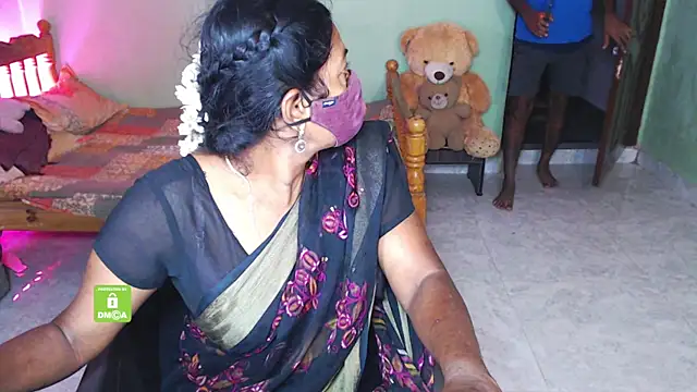 Snapshot of Novapol chatting on 12-18-25, 05:50 Novapol online show from 12-18-25, 05:50