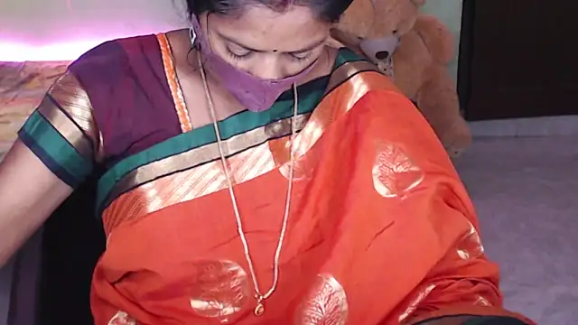 Snapshot of Novapol chatting on 05-22-26, 05:11 Novapol online show from 05-22-26, 05:11