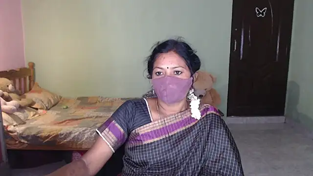 Snapshot of Novapol chatting on 03-04-26, 01:30 Novapol online show from 03-04-26, 01:30