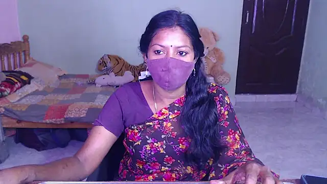 Snapshot of Novapol chatting on 07-10-26, 06:46 Novapol online show from 07-10-26, 06:46