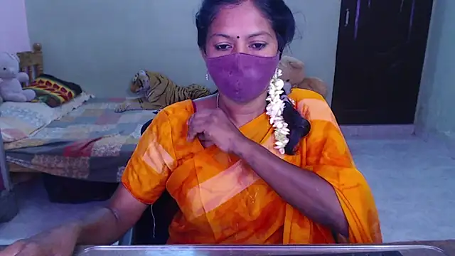 Snapshot of Novapol chatting on 07-08-26, 01:56 Novapol online show from 07-08-26, 01:56