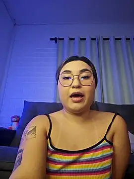 kamila hty online show from 11-17-25, 12:14