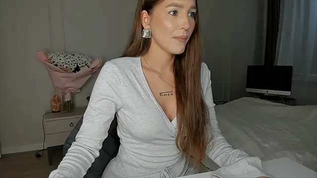 Snapshot of xx_leila chatting on 11-16-25, 09:25 xx leila online show from 11-16-25, 09:25