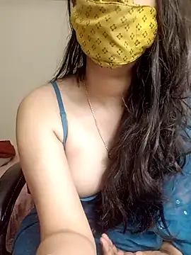 Snapshot of Lavanya_Shah chatting on 02-20-25, 06:03 Lavanya Shah online show from 02-20-25, 06:03