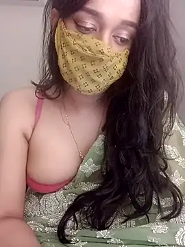 Snapshot of Lavanya_Shah chatting on 02-15-25, 03:06 Lavanya Shah online show from 02-15-25, 03:06