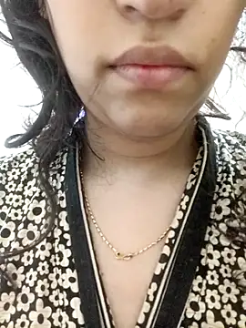 Snapshot of Lavanya_Shah chatting on 09-10-25, 04:33 Lavanya Shah online show from 09-10-25, 04:33