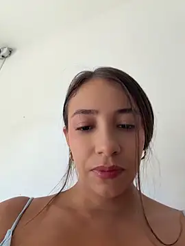Hall 16 online show from 06-18-26, 04:45