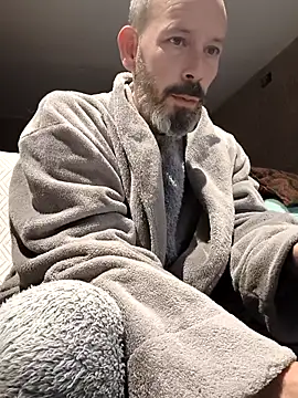 207RCCam online show from 12-23-25, 05:40