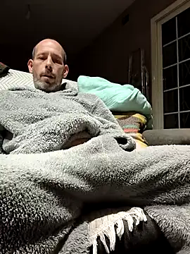 207RCCam online show from 10-26-25, 02:45