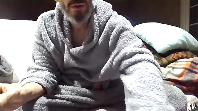 207RCCam online show from 12-19-25, 07:38