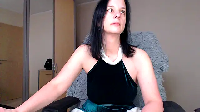 Snapshot of _Sweetlonglips_ chatting on 12-08-24, 09:24  Sweetlonglips  online show from 12-08-24, 09:24