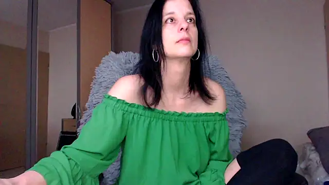Snapshot of _Sweetlonglips_ chatting on 02-14-25, 01:18  Sweetlonglips  online show from 02-14-25, 01:18