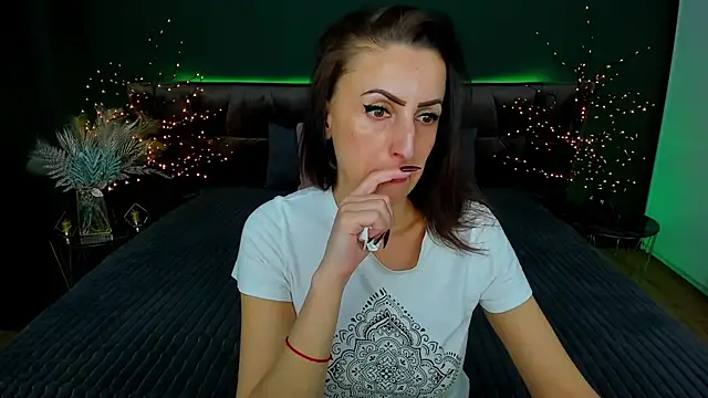 Rebecca Diamond online show from 02-27-25, 09:40