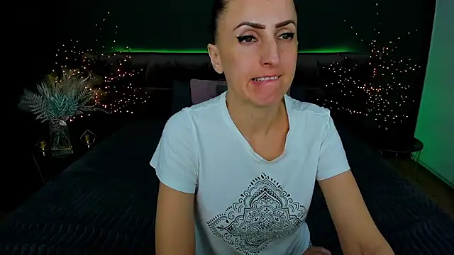 Rebecca Diamond online show from 02-27-25, 03:48