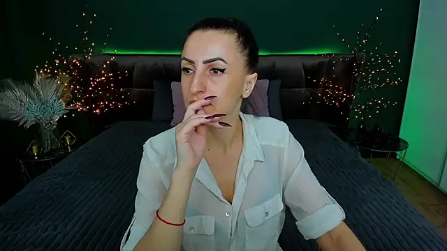 Rebecca Diamond online show from 03-06-25, 06:41