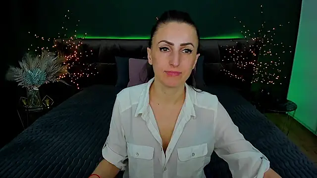 Rebecca Diamond online show from 02-26-25, 09:44