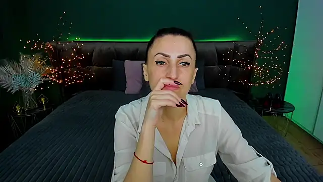 Rebecca Diamond online show from 03-03-25, 06:31