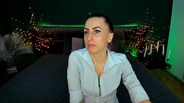 Rebecca Diamond online show from 03-19-26, 06:46