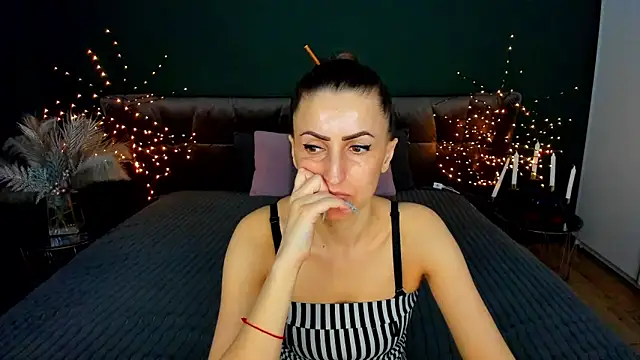 Rebecca Diamond online show from 03-08-26, 06:49