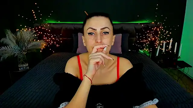 Rebecca Diamond online show from 02-25-26, 06:57