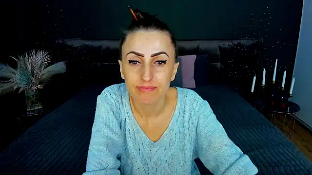 Rebecca Diamond online show from 02-05-26, 06:42