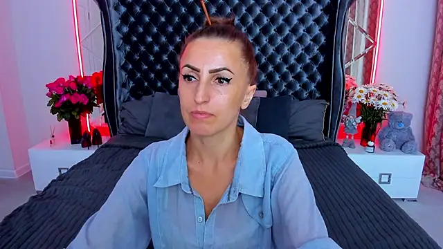 Snapshot of Rebecca_Diamond chatting on 06-28-26, 05:58 Rebecca Diamond online show from 06-28-26, 05:58