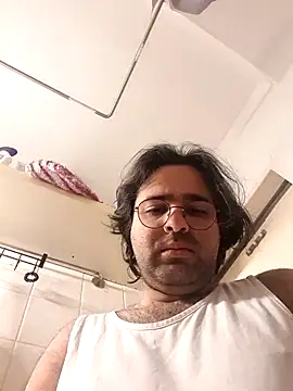 Snapshot of Azad64 chatting on 02-17-25, 12:11 Azad64 online show from 02-17-25, 12:11