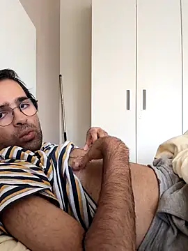 Azad64 online show from 06-08-26, 11:11