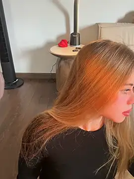 curchez  online show from 02-10-26, 06:40