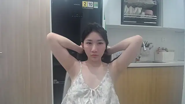 Snapshot of Asiagirll chatting on 05-10-26, 01:57 Asiagirll online show from 05-10-26, 01:57