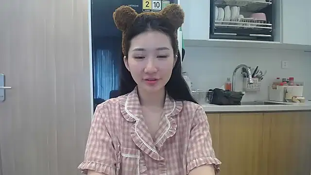 Snapshot of Asiagirll chatting on 04-29-26, 02:49 Asiagirll online show from 04-29-26, 02:49
