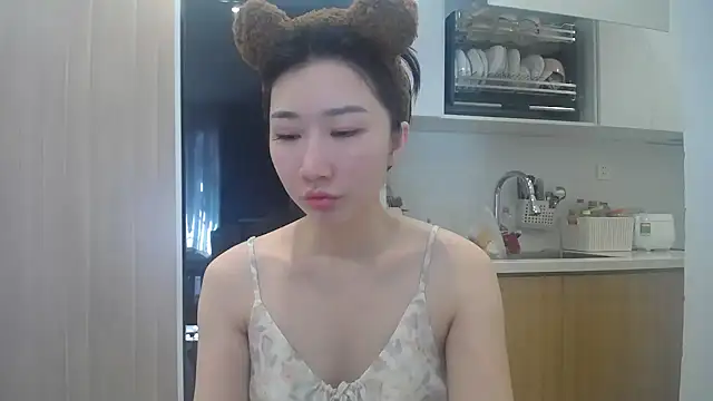 Snapshot of Asiagirll chatting on 05-25-26, 01:49 Asiagirll online show from 05-25-26, 01:49