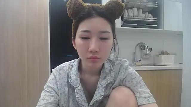 Snapshot of Asiagirll chatting on 05-28-26, 02:01 Asiagirll online show from 05-28-26, 02:01