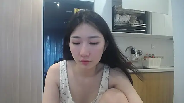 Snapshot of Asiagirll chatting on 05-21-26, 07:28 Asiagirll online show from 05-21-26, 07:28