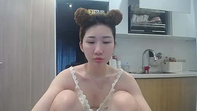 Snapshot of Asiagirll chatting on 05-18-26, 03:17 Asiagirll online show from 05-18-26, 03:17