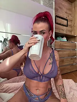 Pia July  online show from 11-04-25, 02:43