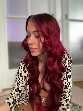 Pia July  online show from 02-21-26, 09:22